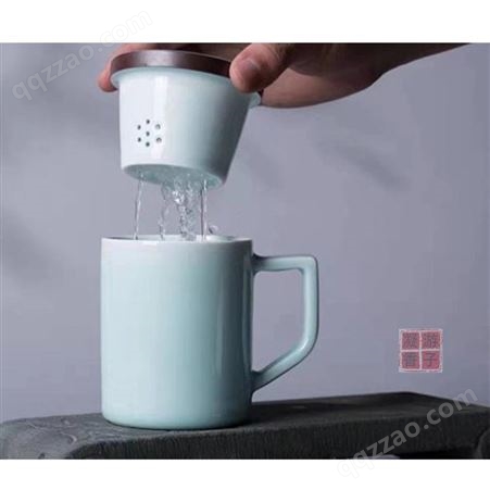 龙泉青瓷陶瓷茶水分离茶杯带盖加LOGO礼盒装单人茶具套装新年贺礼