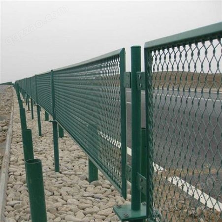 金创金之栏道路护栏厂家生产用于高速路中间公路防眩网防灯光绿色铁网