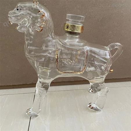 狮子造型白酒瓶  镇海吼玻璃瓶  玻璃摆件  吹制玻璃  醒酒器  铁狮子玻璃摆件