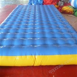 室内水上充气气垫床 加厚PVC环保材料趣味拔河比赛气包